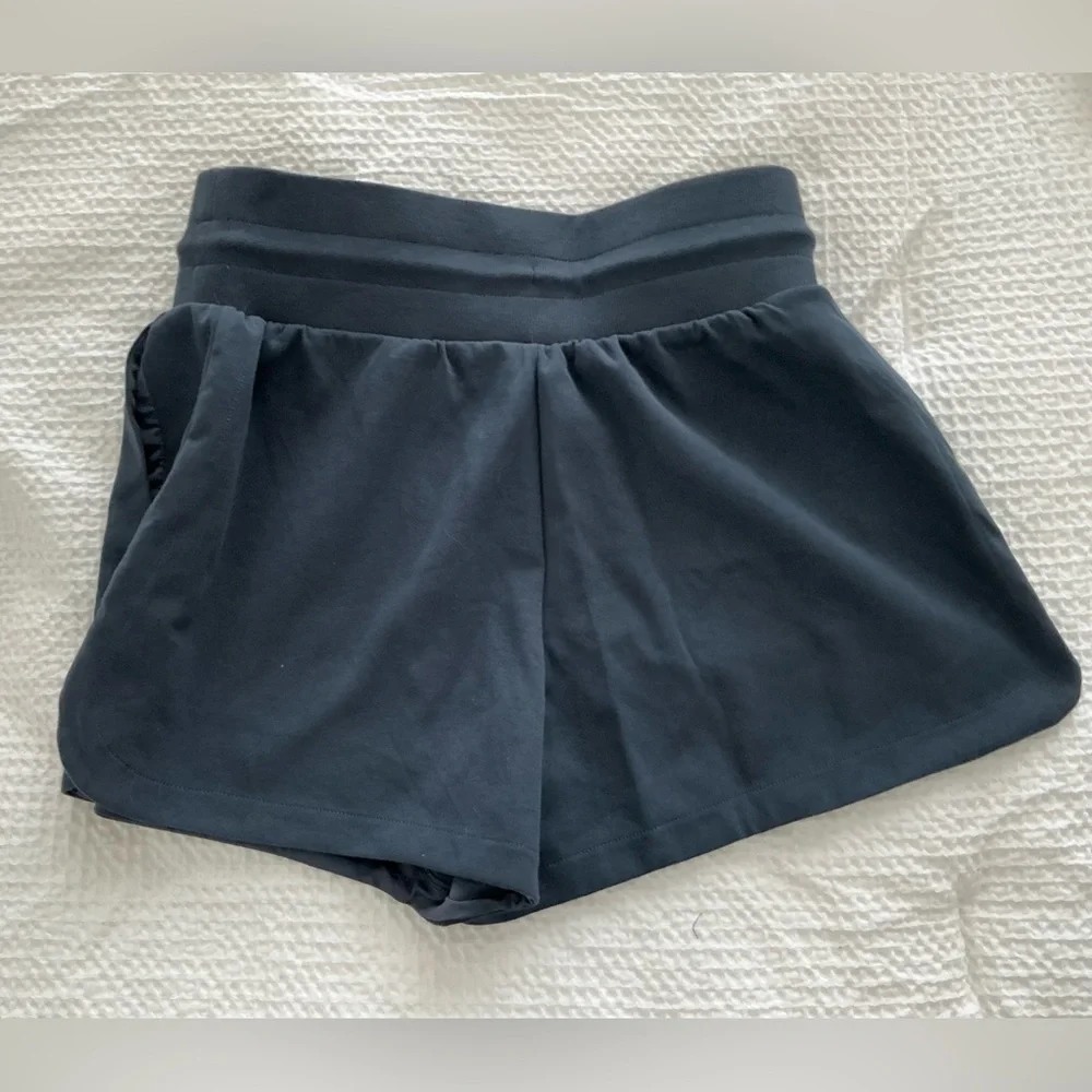 Oldnavy Active Dynamic Fleece Shorts - Picture 7 of 10